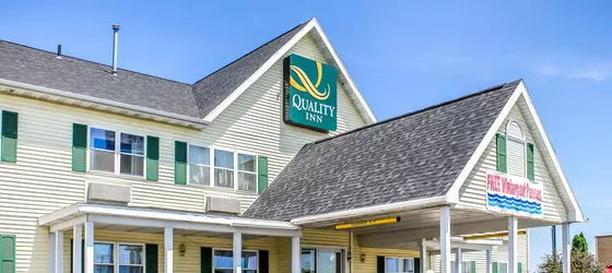 Quality Inn Mauston | Wisconsin - Wisconsin Dells (Wisconsin Vadileri) (ve civarı) - Mauston