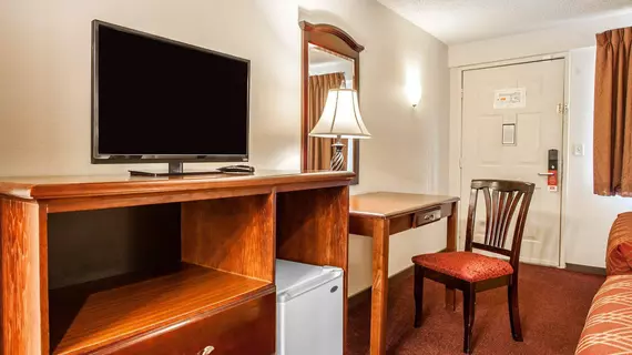 ECONO LODGE NEAR BELLEVUE SQUARE | Washington - Seattle (ve dolayları) - Renton