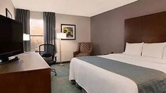 Days Inn & Suites Kinder | Louisiana - Lake Charles (ve civarı) - Kinder