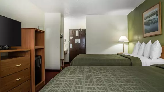 Quality Inn Hudson | Wisconsin - Hudson (ve civarı) - Hudson