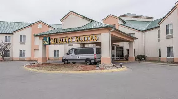 Quality Suites Airport Kansas City | Missouri - Kansas City (ve civarı) - Kansas