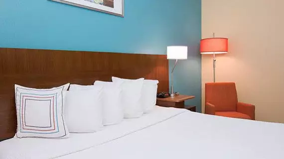 Fairfield Inn and Suites by Marriott Houston The Woodlands | Teksas - Conroe (ve civarı) - The Woodlands