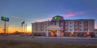 Holiday Inn Express Hotel and Suites Elk City