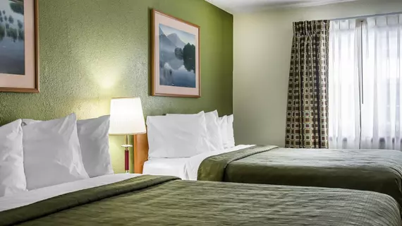 Quality Inn Hudson | Wisconsin - Hudson (ve civarı) - Hudson