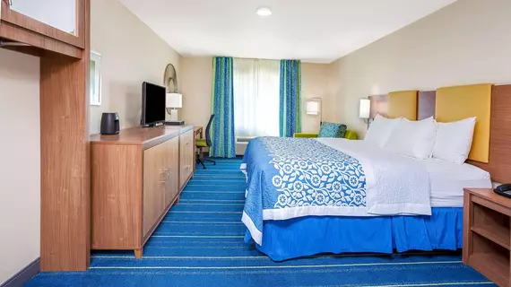 Days Inn North Dallas/Farmers Branch | Teksas - Dallas (ve civarı) - Farmers Branch