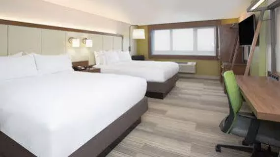 HOLIDAY INN EXPRESS & SUITES SALISBURY | Kuzey Karolayna - Lexington - Salisbury (ve civarı) - Salisbury