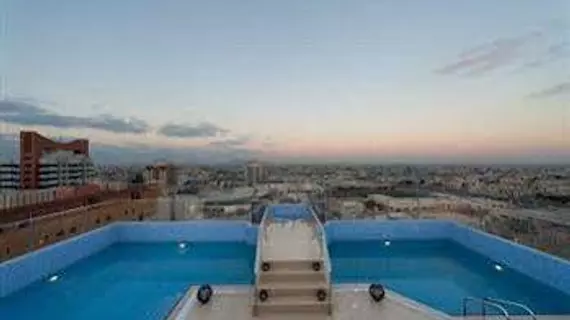 Noon Hotel Apartments | Dubai - Dubai