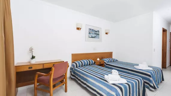 Hostal Casa Bauza | Balearic Adaları - Mayorka Adası - Capdepera - Cala Ratjada