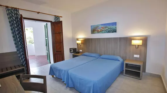 Hotel Ses Savines | Balearic Adaları - İbiza Adası - Sant Antoni de Portmany