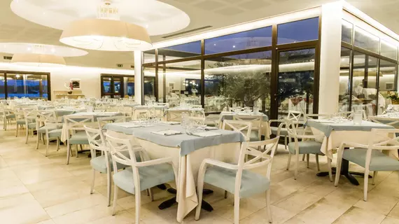 Resort Grande Baia | Sardinya - Sassari - San Teodoro