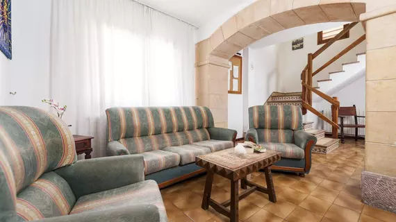 Hostal Casa Bauza | Balearic Adaları - Mayorka Adası - Capdepera - Cala Ratjada