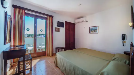 Hotel Ses Puntetes | Balearic Adaları - Mayorka Adası - Campos - Migjorn