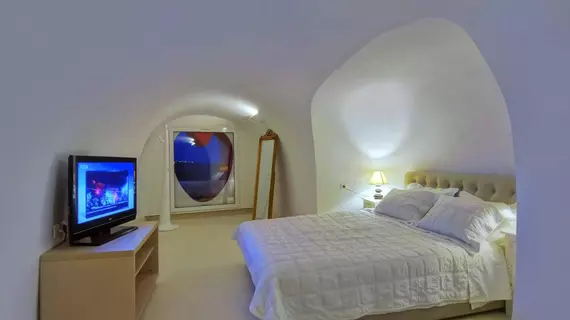 Suites Of The Gods Cave Spa Hotel | Ege Adaları - Santorini