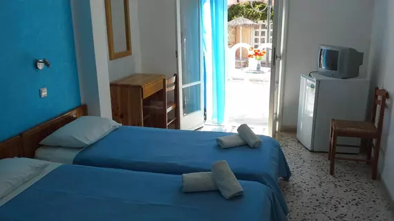 Dilino Pension | Ege Adaları - Santorini