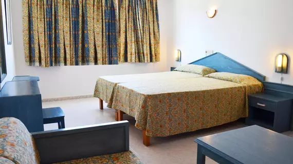 Apartamentos Central City | Balearic Adaları - İbiza Adası - Sant Antoni de Portmany - West End