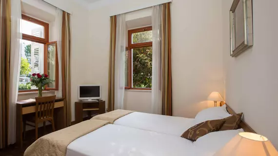 Hotel Zagreb | Dubrovnik-Neretva - Dubrovnik (ve civarı) - Dubrovnik - Lapad