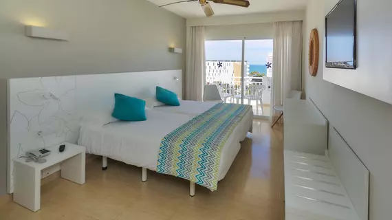 Hotel Oleander | Balearic Adaları - Mayorka Adası - Campos - Migjorn