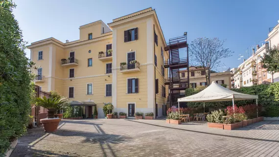 Romoli Hotel | Lazio - Roma (ve civarı) - Roma Kent Merkezi - San Giovanni