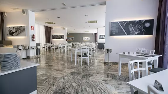 Hotel Costa Conil | Andalucia - Cadiz (vilayet) - La Janda - Conil de la Frontera