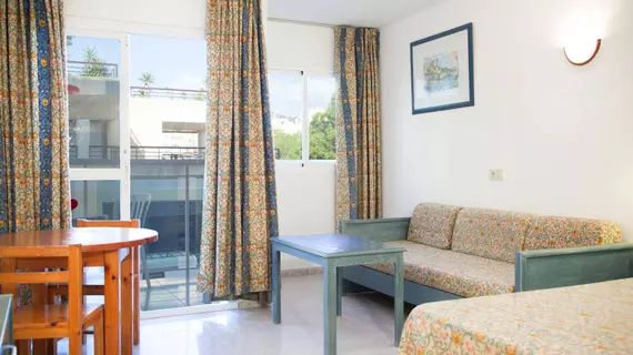 Apartamentos Central City | Balearic Adaları - İbiza Adası - Sant Antoni de Portmany - West End