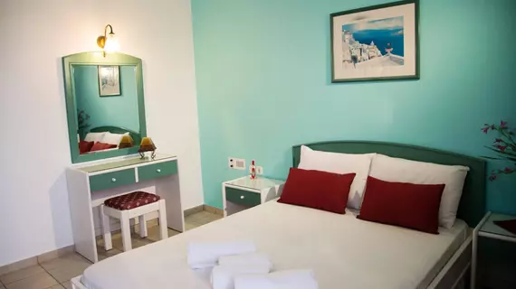 Theoni Apartments | Girit Adası - Kandiye (bölge) - Malia