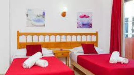 Apartamentos Puet | Balearic Adaları - İbiza Adası - Sant Antoni de Portmany