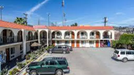 Econo Lodge Glendale | Kaliforniya - Los Angeles County - San Gabriel Valley