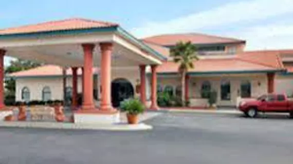 Days Inn And Suites Savannah Gateway/I-95 And 204 | Georgia - Savannah (ve civarı) - Savana