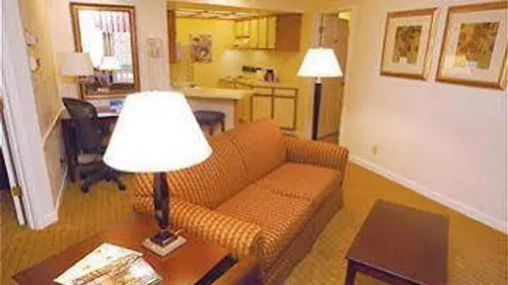 Quality Suites Atlanta/ Buckhead | Georgia - Atlanta (ve civarı) - Atlanta - Buckhead