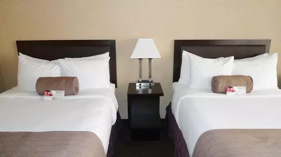 Ramada Hotel Downtown Calgary | Alberta - Calgary (ve civarı) - Calgary - Calgary Şehir Merkezi