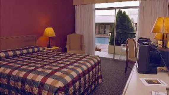 Coast Capri Hotel | Britanya Kolombiyası - Kelowna