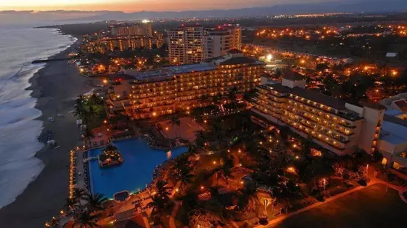 Marriott Puerto Vallarta Resort & Spa | Nayarit - Bahía de Banderas - Puerto Vallarta (ve civarı) - Puerto Vallarta