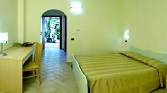 Villaggio Hotel Agrumeto | Calabria - Vibo Valentia (vilayet) - Ricadi - Torre Ruffa