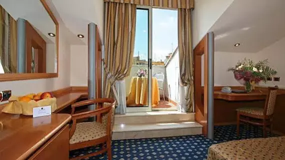 Quality Hotel Nova Domus | Lazio - Roma (ve civarı) - Roma Kent Merkezi