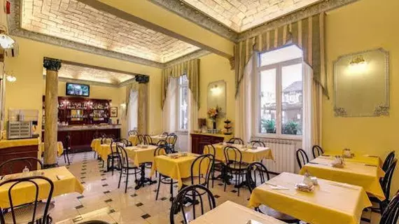 Cambridge Hotel | Lazio - Roma (ve civarı) - Roma Kent Merkezi - Rione XVIII Castro Pretorio