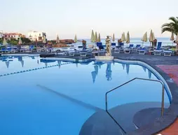 Kalos Hotel | Sicilya - Messina (vilayet) - Taormina Sahili - Giardini Naxos