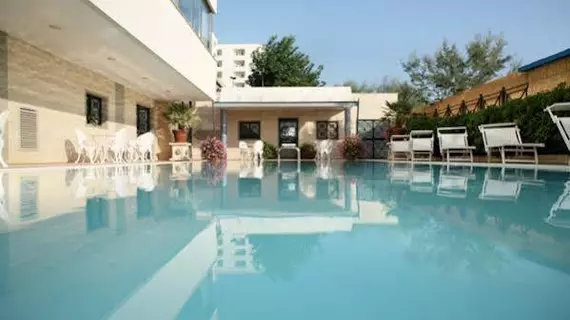 Hotel Promenade | Abruzzo - Pescara (il) - Montesilvano