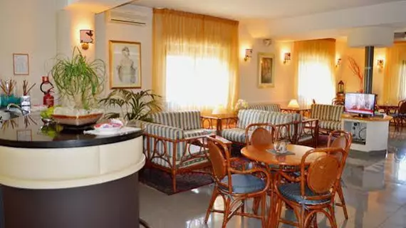 Hotel Redebora | Sicilya - Messina (vilayet) - Torregrotta