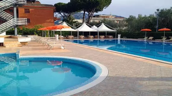 Hotel River Palace | Lazio - Latina (vilayet) - Terracina