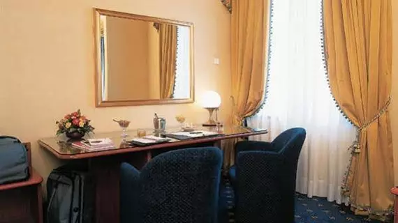 Hotel Lloyd | Lombardy - Milano (ve civarı) - Milano - Centro Storico