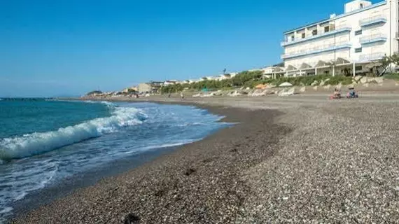 Capo Nettuno Hotel | Sicilya - Messina (vilayet) - Capo d'Orlando