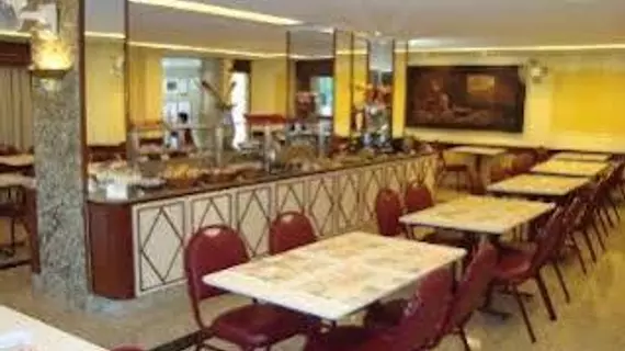 Lira Hotel | South Region - Parana (eyaleti) - Curitiba (ve civarı) - Curitiba - Matriz