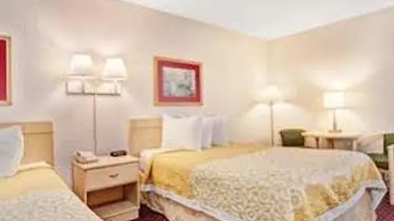 DAYS INN NASHVILLE AT OPRYLAND/MUSIC VALLEY DR | Tennessee - Nashville-Davidson - Nashville (ve civarı) - Nashville - Opryland - Donelson