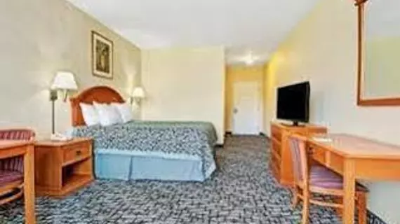 Days Inn Bethel - Danbury | Connecticut - Danbury (ve civarı) - Bethel