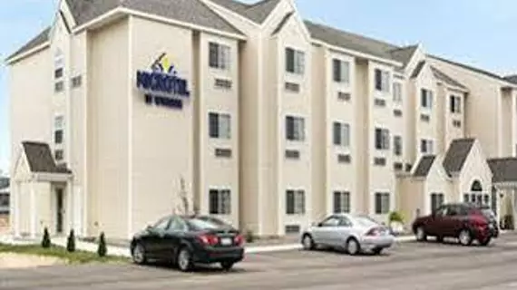 Microtel Inn & Suites by Wyndham Prairie du Chien | Wisconsin - Prairie Du Chien