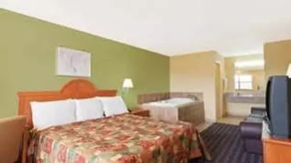 Days Inn West Trinity Lane | Tennessee - Nashville-Davidson - Nashville (ve civarı) - Nashville