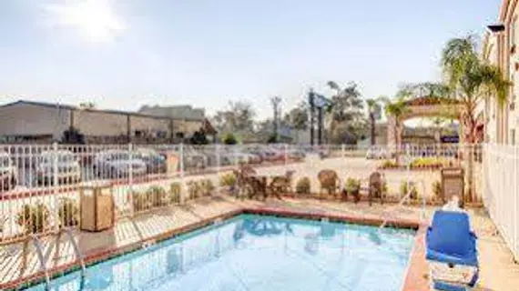 Comfort Inn Lake Charles | Louisiana - Lake Charles (ve civarı) - Lake Charles