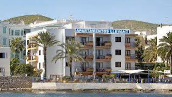 Apartamentos Llevant | Balearic Adaları - İbiza Adası - Ibiza Kent Merkezi - Figueretas