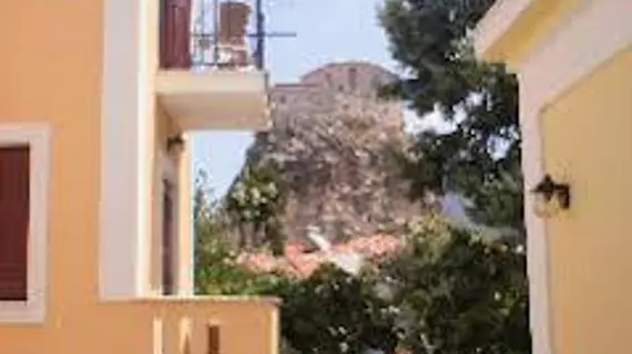 Stella Studios | Kuzey Ege Adaları - Lesvos - Petra