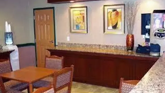 Quality Inn & Suites Lethbridge | Alberta - Lethbridge (ve civarı) - Lethbridge